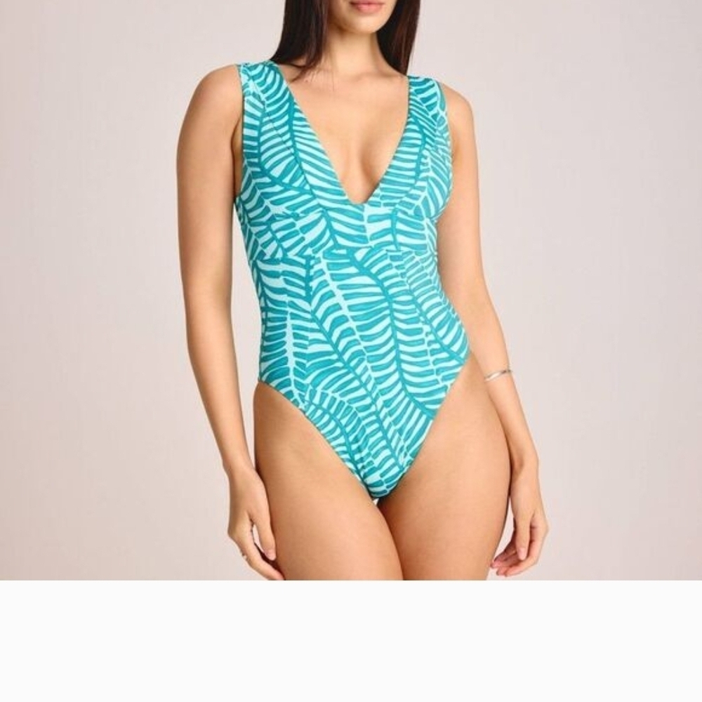 Vitamin A Plunge Full Coverage One Piece Swimsuit - Jade Print Small